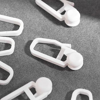 Крючок для штор с роликом и замком малые 100шт в уп 1102