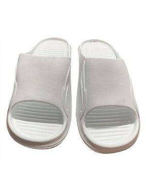 Сланцы мужские. Литые Манул М-001 белые 6пар/30 Сланцы мужские. Литые Манул М-001 белые 6пар/30